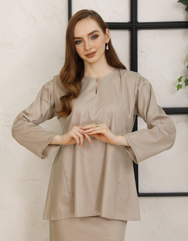BAJU KURUNG KEDAH PESAK AUDRA (TORTILLA)